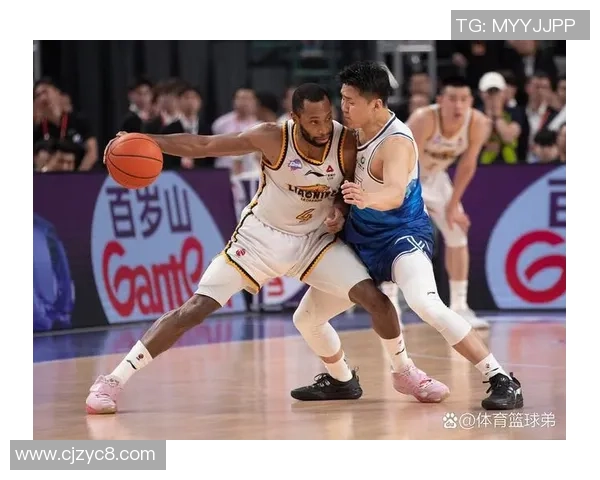 CBA精彩对决回顾广东队与浙江队3月7日比赛录像分析